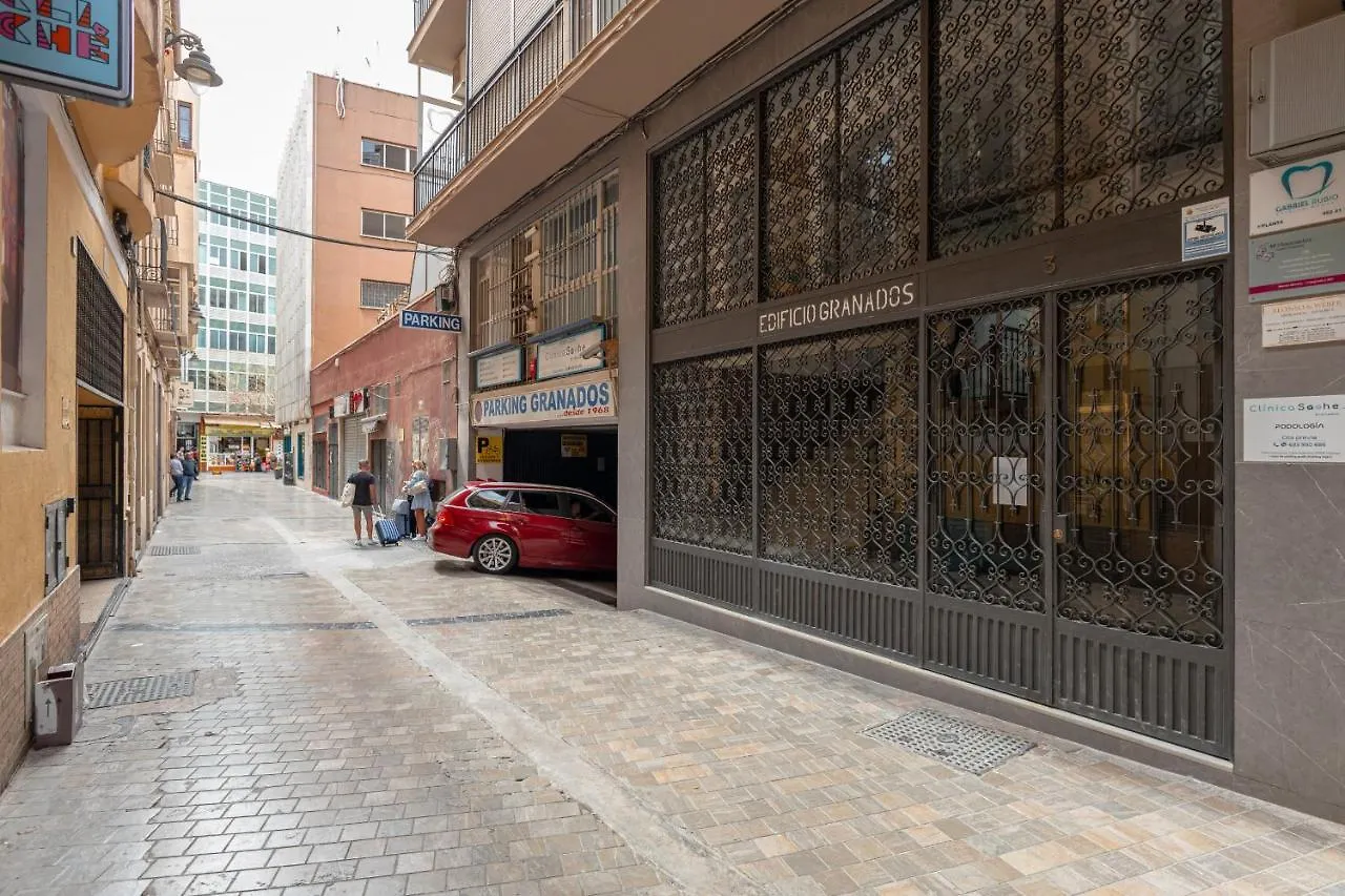 C26 Gorgeous 4 Bdrm Apartament In Plaza Uncibay Malaga Apartment