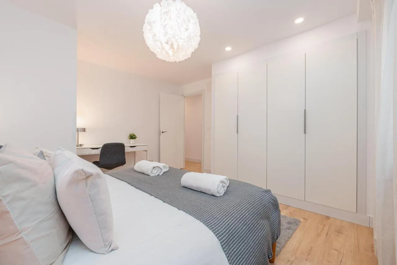 C26 Gorgeous 4 Bdrm Apartament In Plaza Uncibay Malaga Apartment